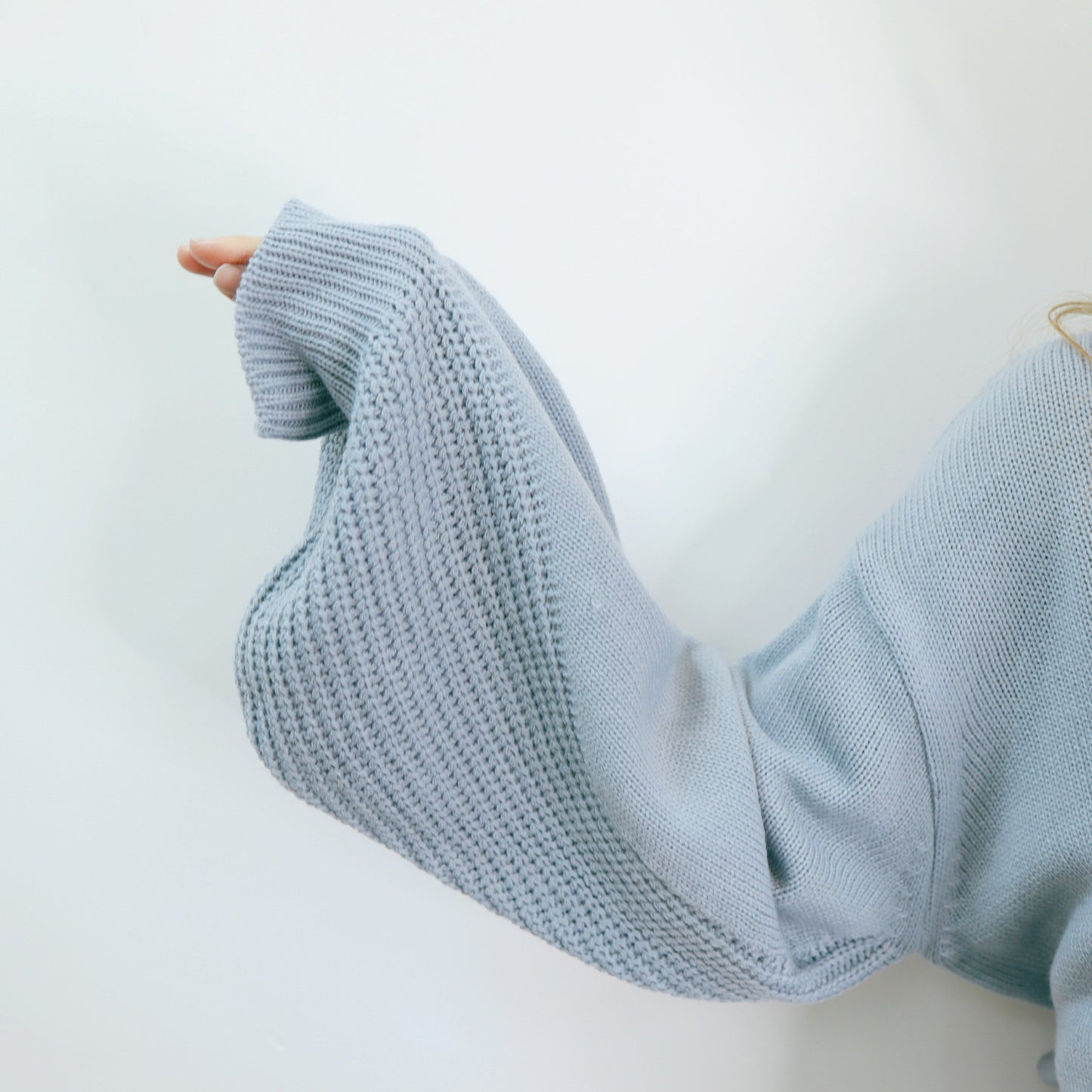 #T210 RIBBON LOVER SWEATER - Letta A