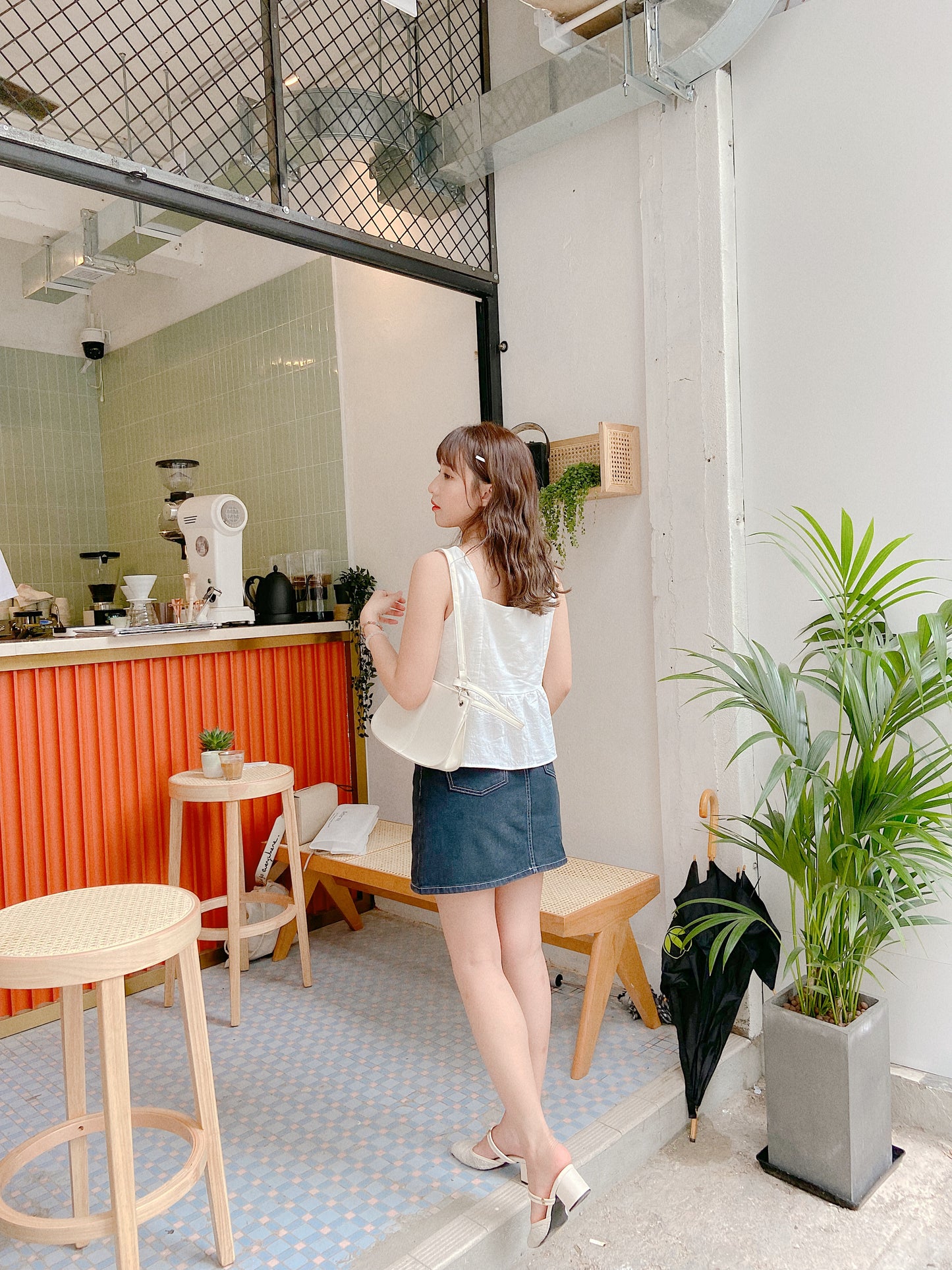T551 HELENA TOP