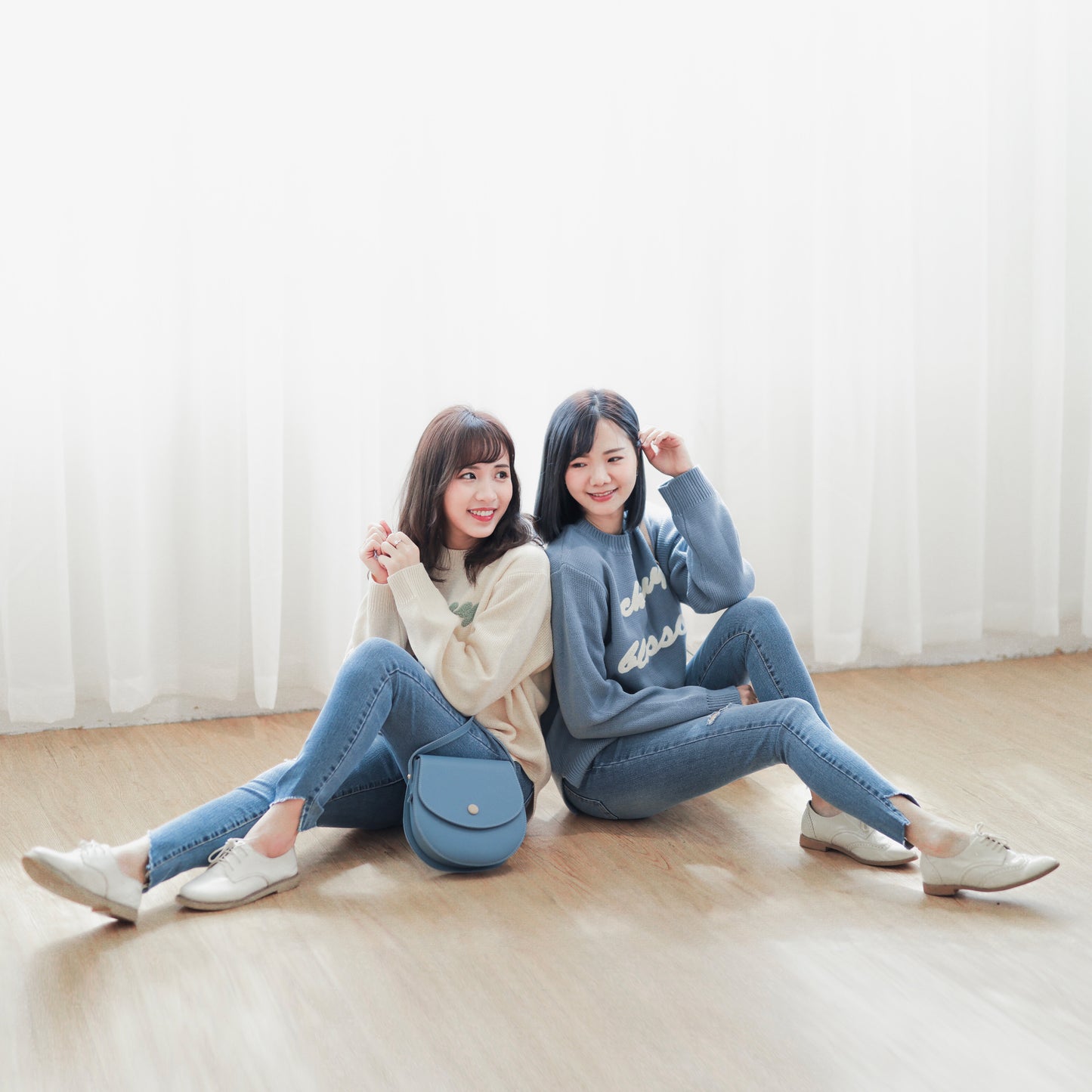 #J001 I GOT YOU ANKLECUT JEANS