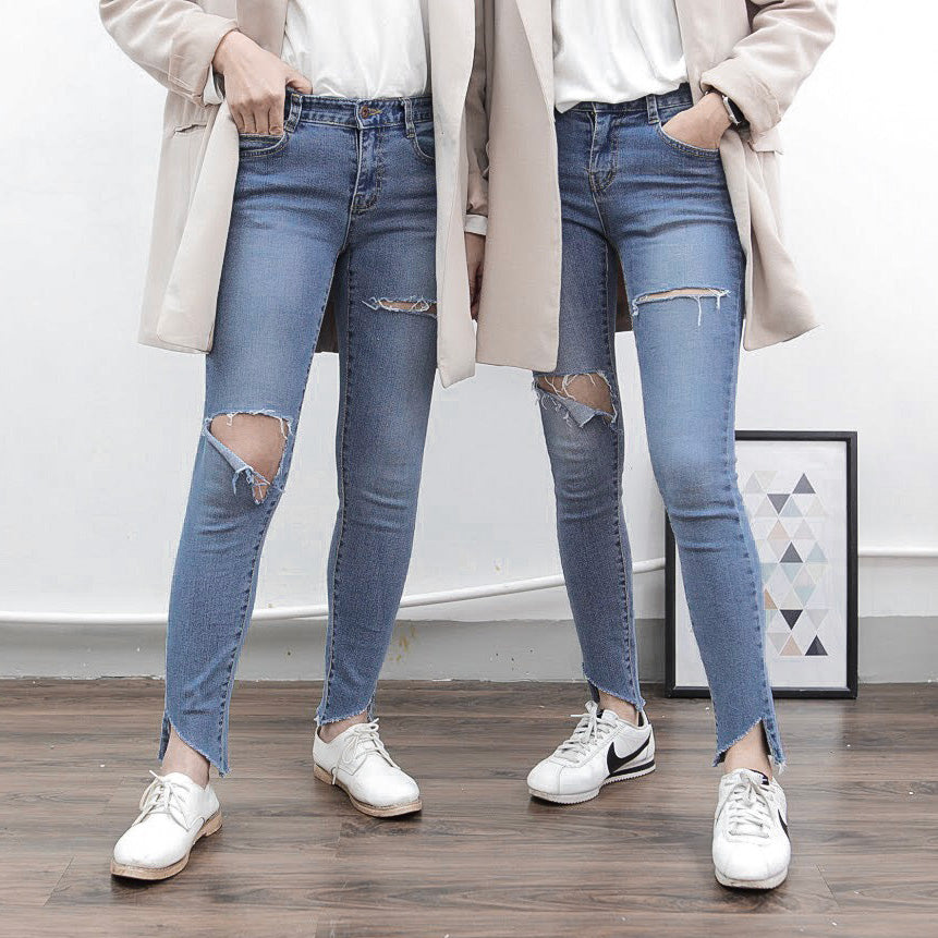 #J001 I GOT YOU ANKLECUT JEANS