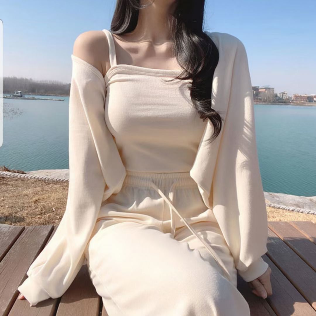 T792 CREAMY SET
