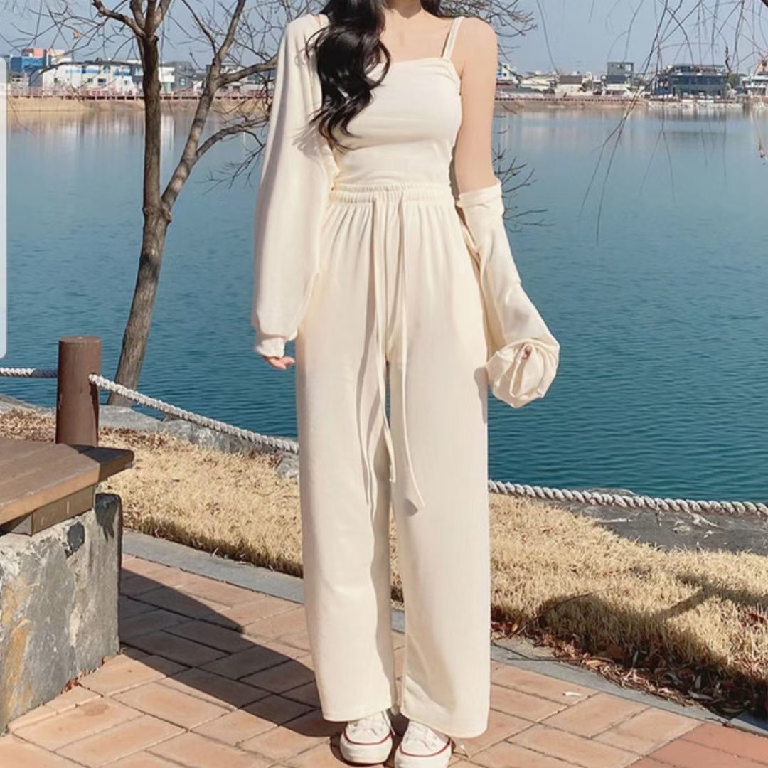 T792 CREAMY SET