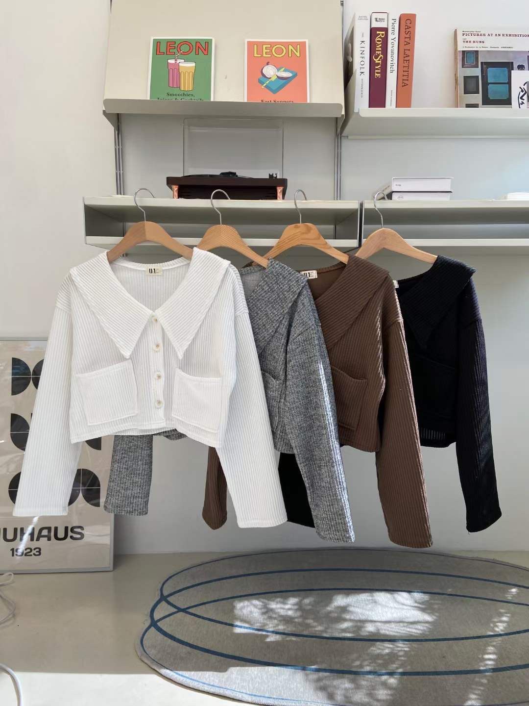 T872 WEATHER TOP