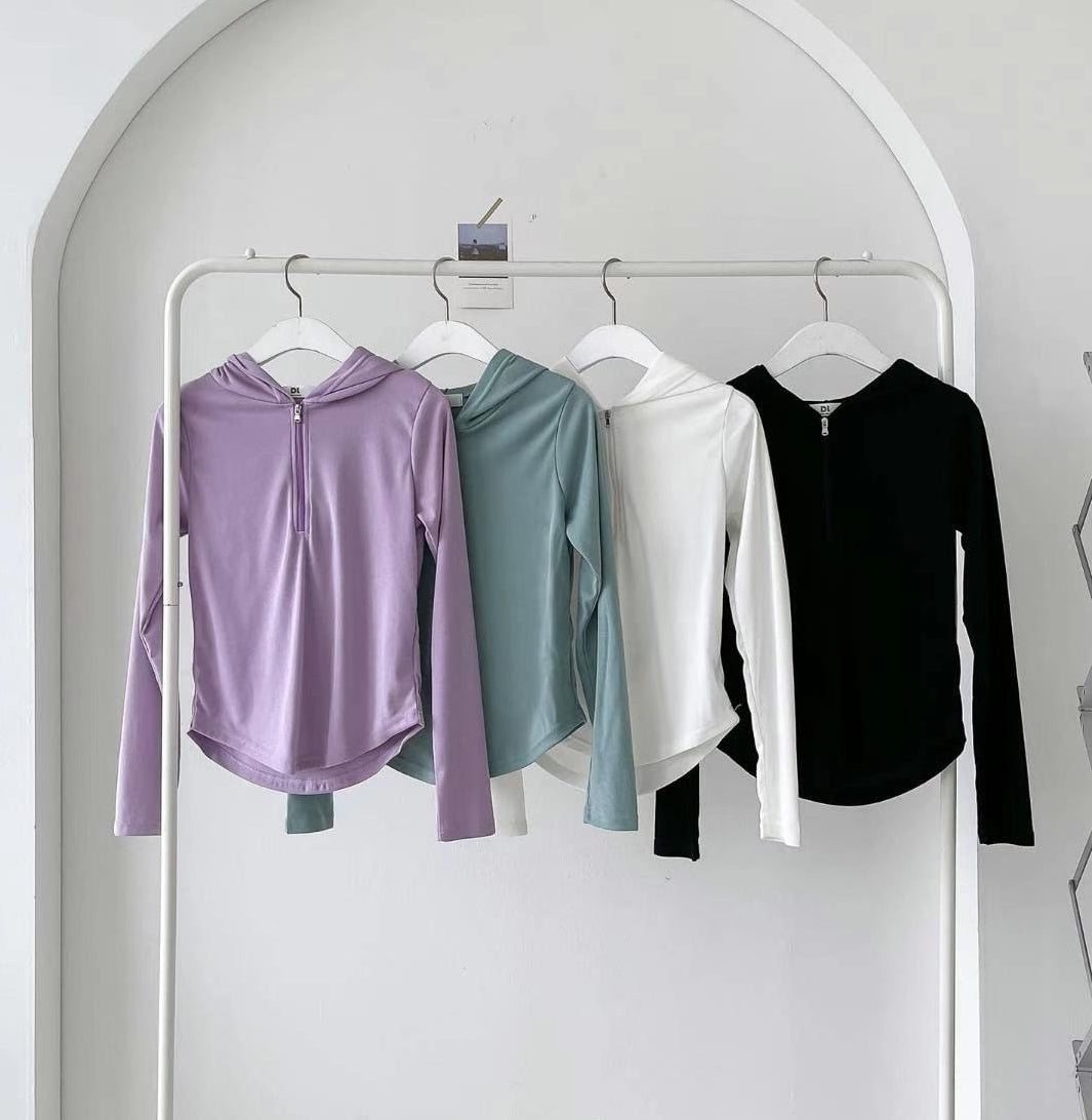 Y008 ZIPPY YOGA TOP