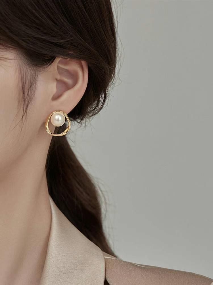 A069 CIRCLE PERAL EARRINGS (925)