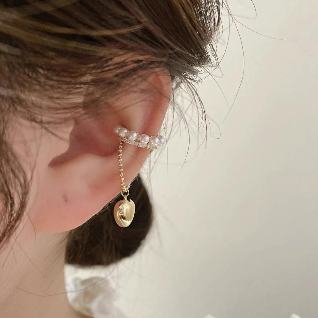 A071 LOVE ON EARRING