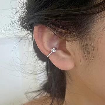 A072 SINGLE EARRING