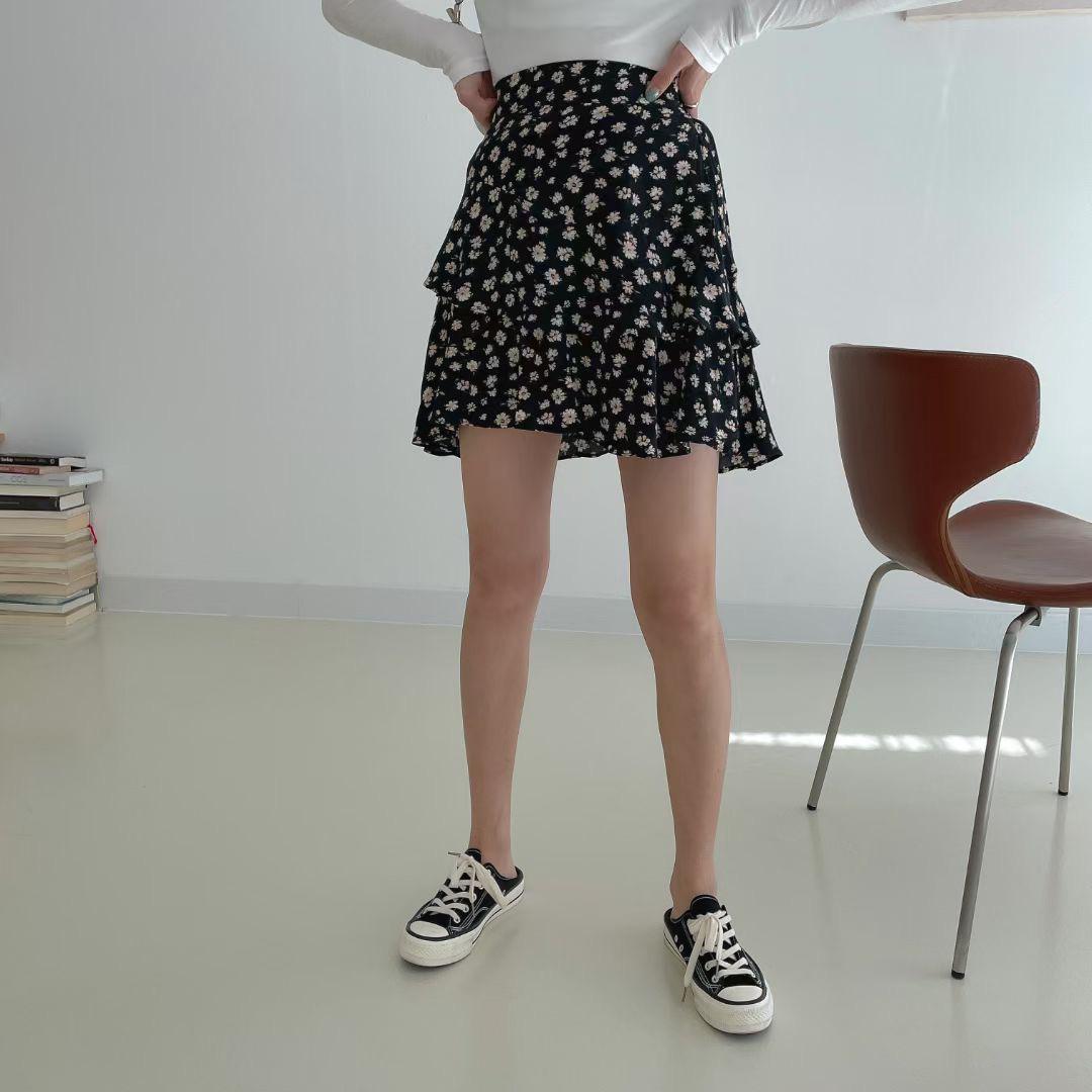 B160 WHITE DAY FLORAL SKIRT
