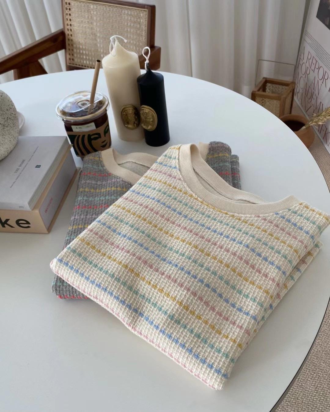 T506 RAINBOW TOP