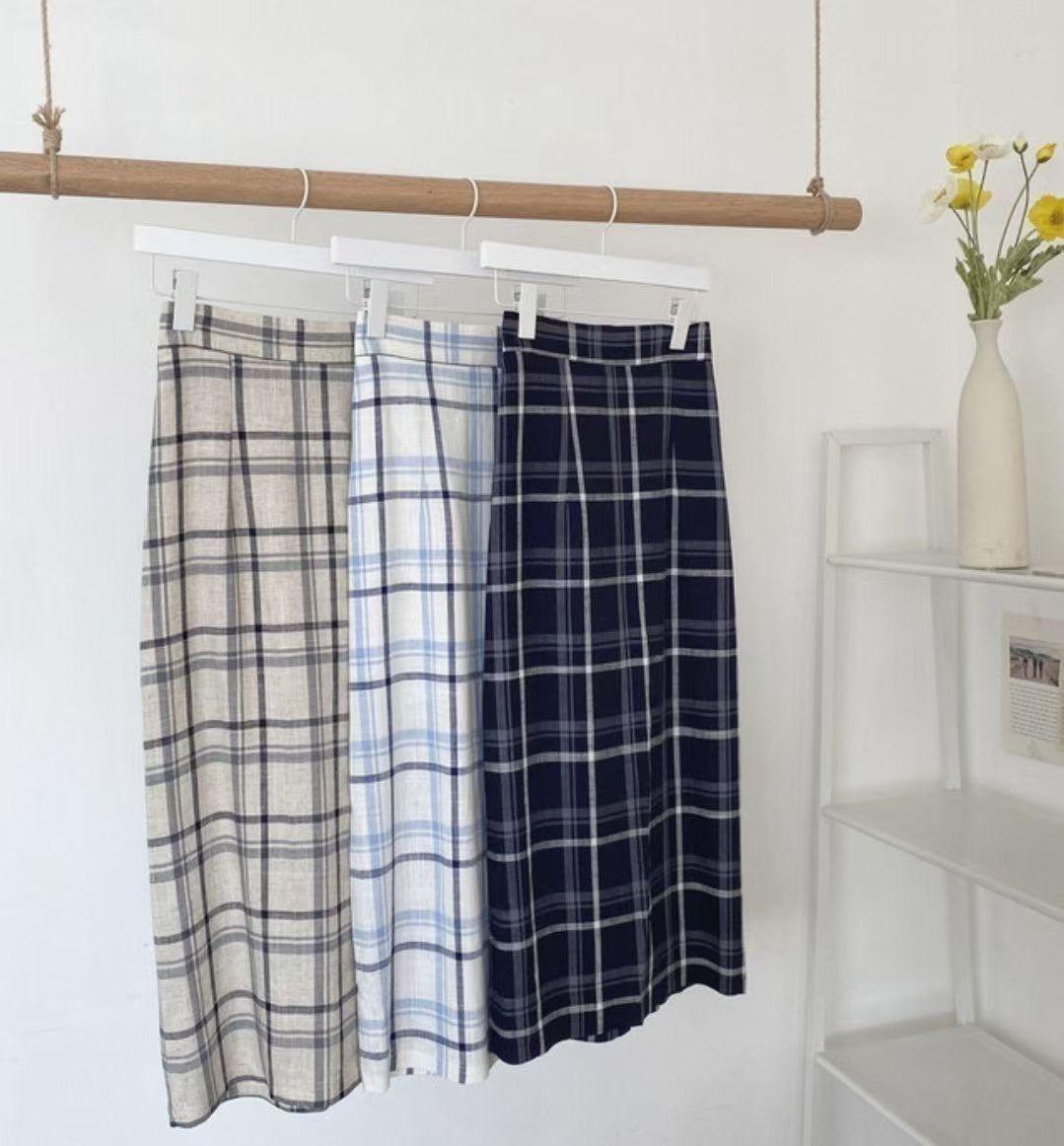 B179 HELLO CHECKED SKIRT