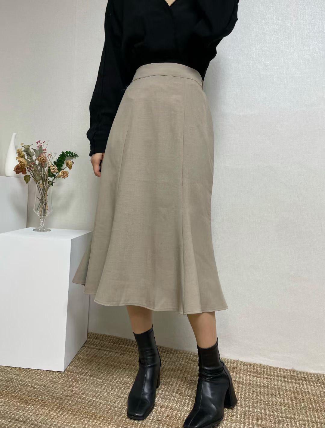 B199 YOU AND ME SKIRT