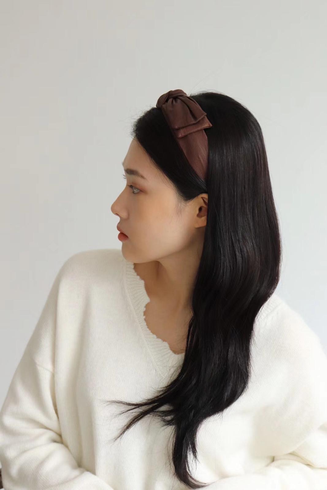 A052 LEATHER RIBBON
