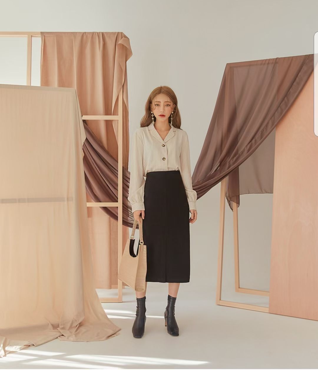 B209 MIDE SKIRT