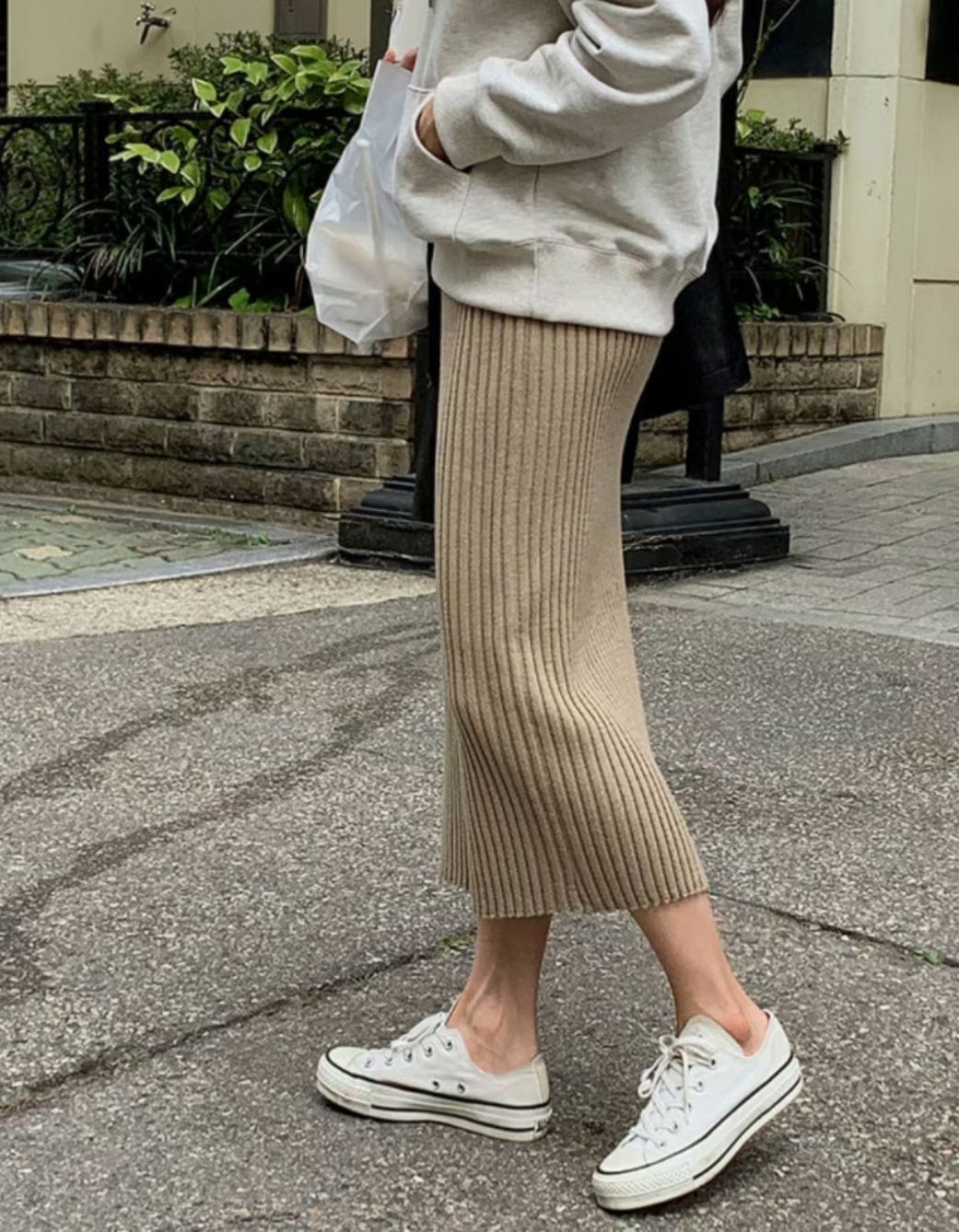 B204 NANA KNIT SKIRT