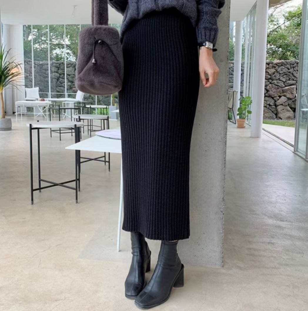B204 NANA KNIT SKIRT
