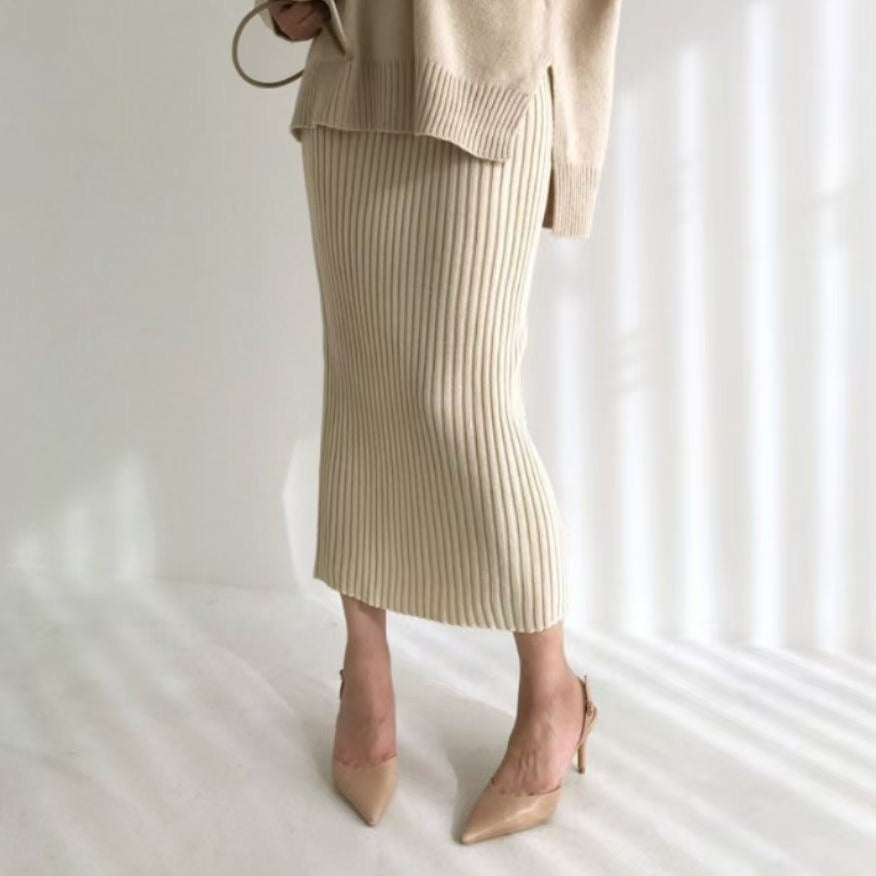 B204 NANA KNIT SKIRT