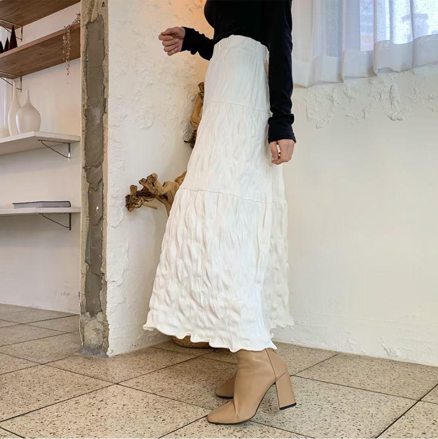B221 CREAMY SKIRT