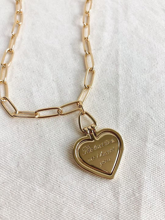 A056 HEART ME NECKLACE