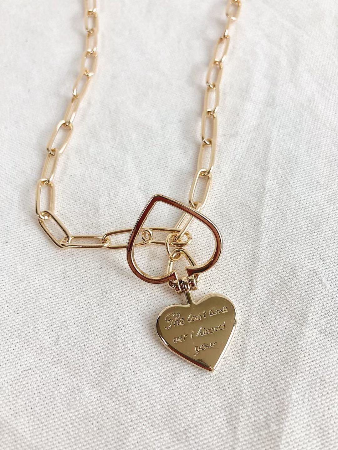 A056 HEART ME NECKLACE