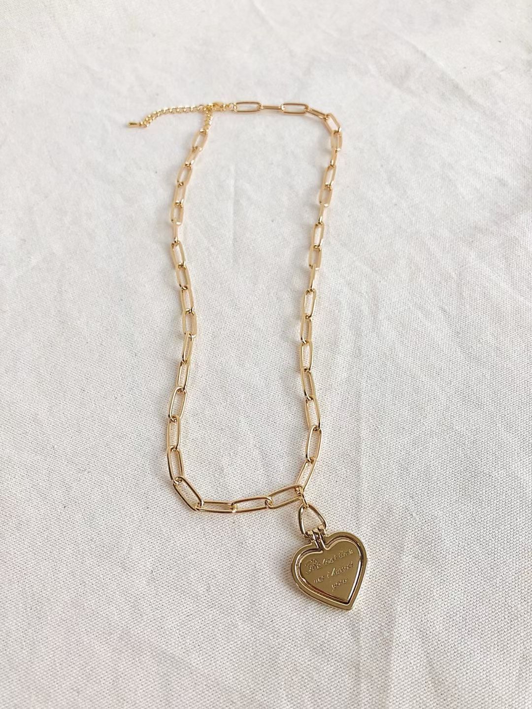 A056 HEART ME NECKLACE