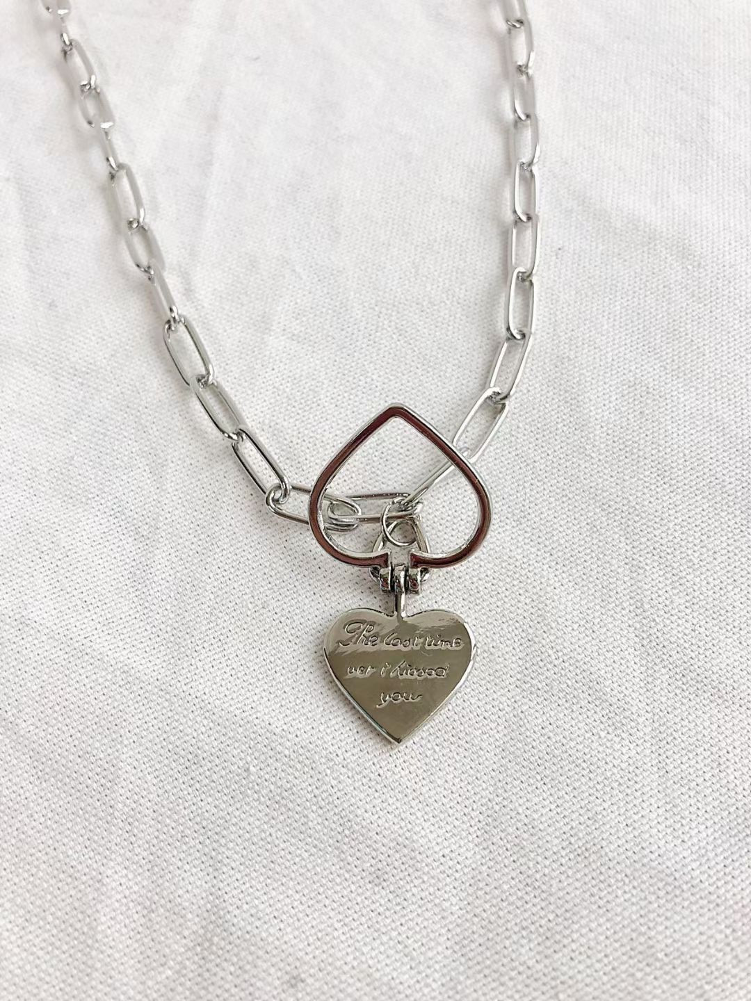 A056 HEART ME NECKLACE