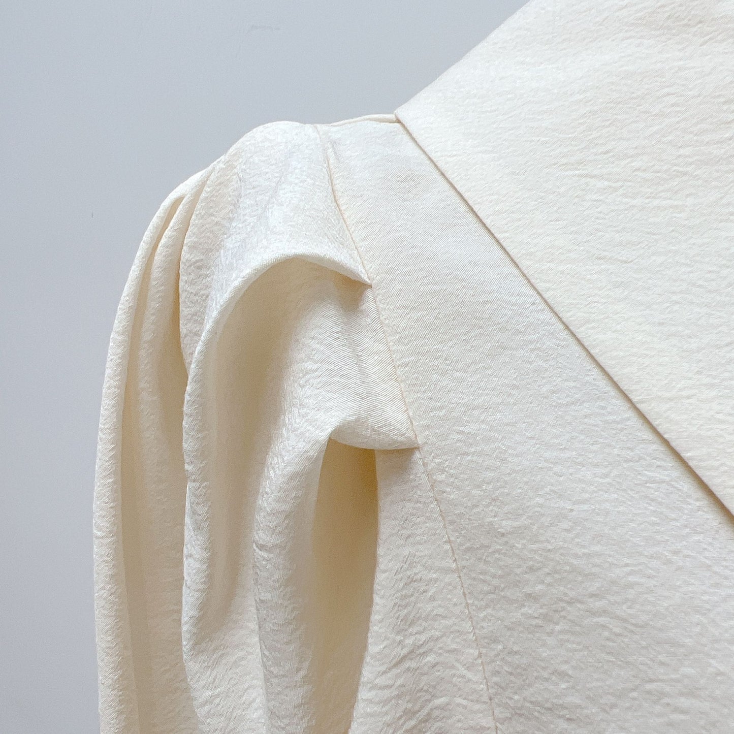 T739 NUZZI BLOUSE