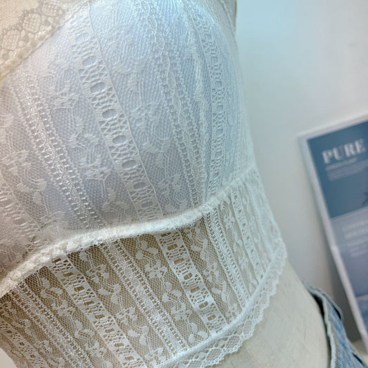 T735 我的蕾絲胸罩上衣