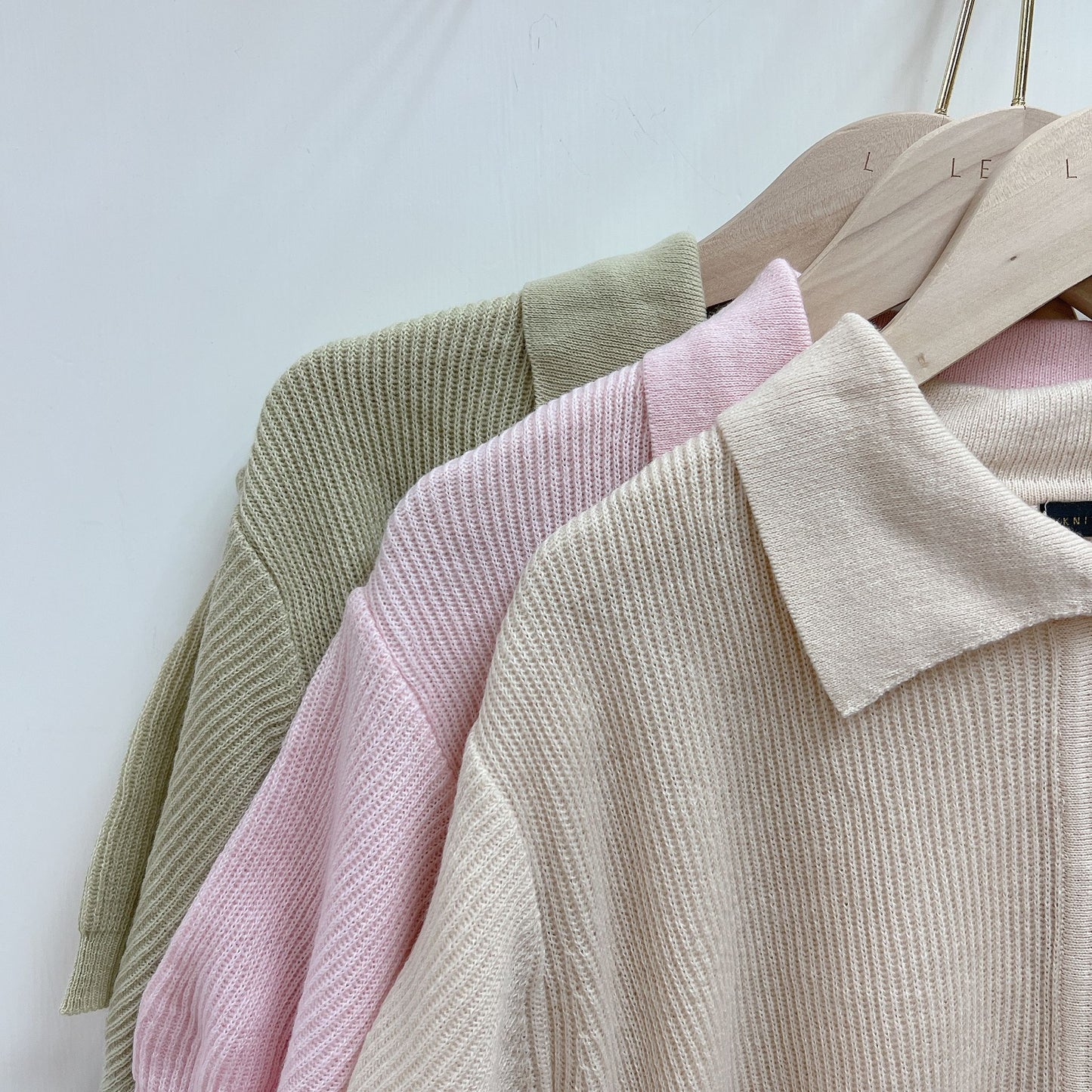 T743 MACARON KNIT TOP