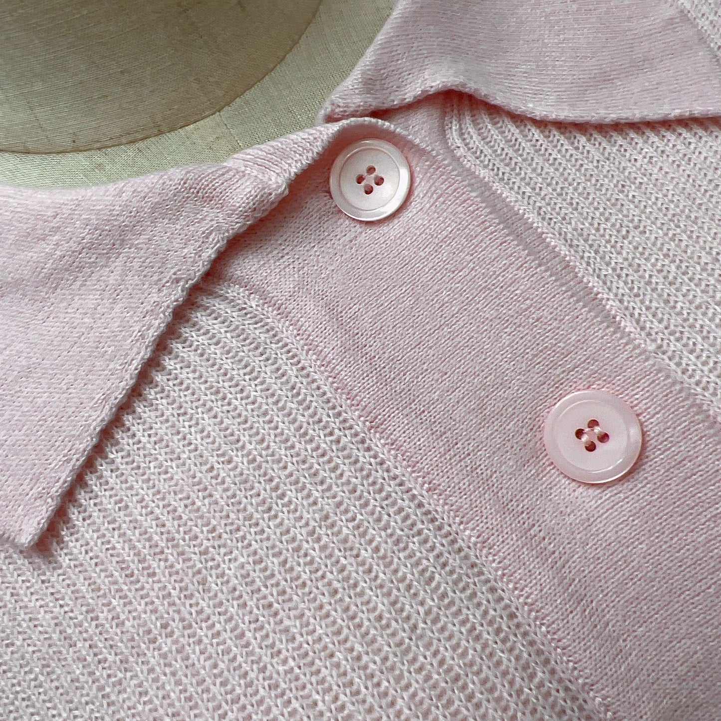 T743 MACARON KNIT TOP