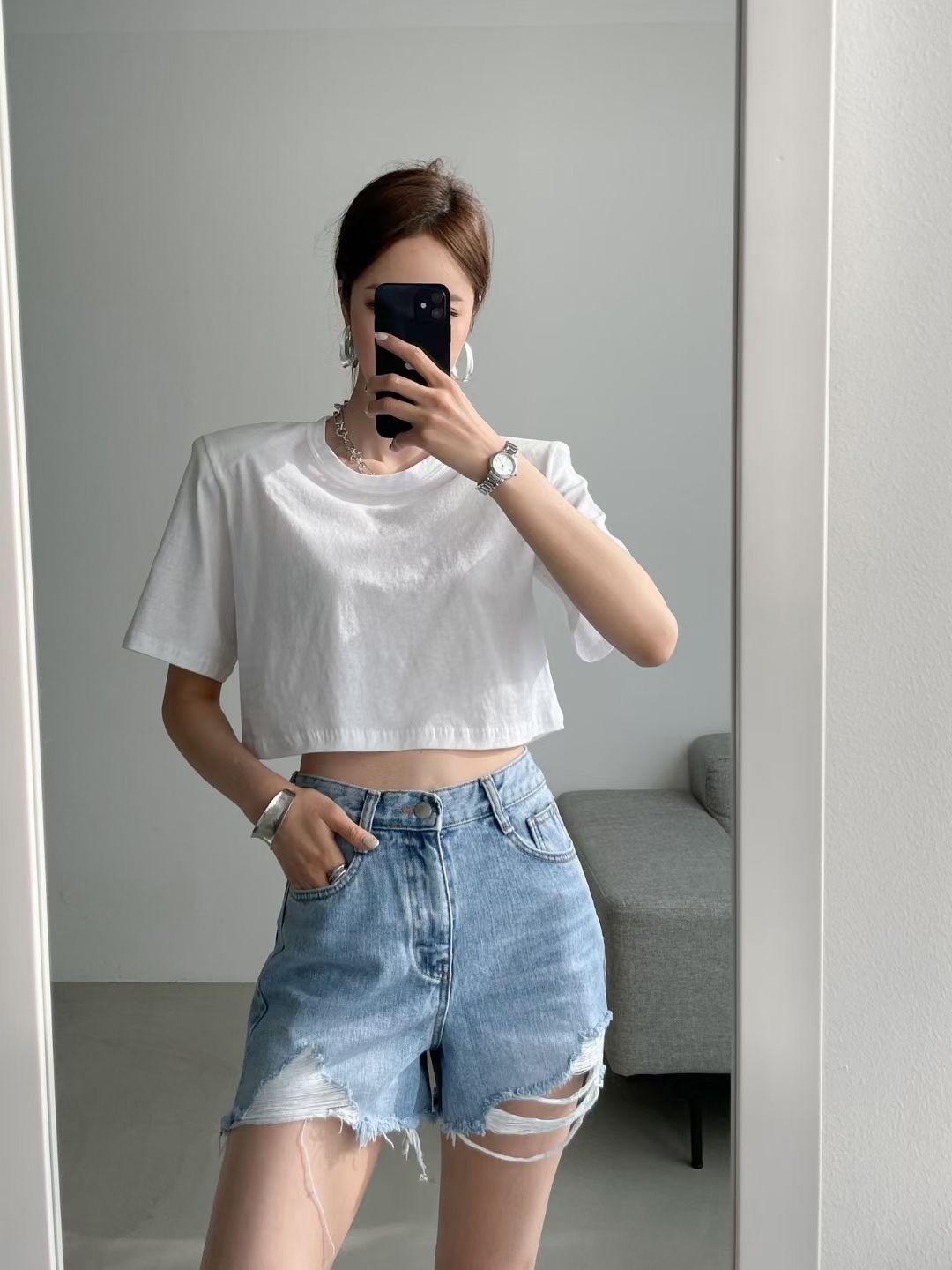 J247 HALF DAY DENIM SHORT