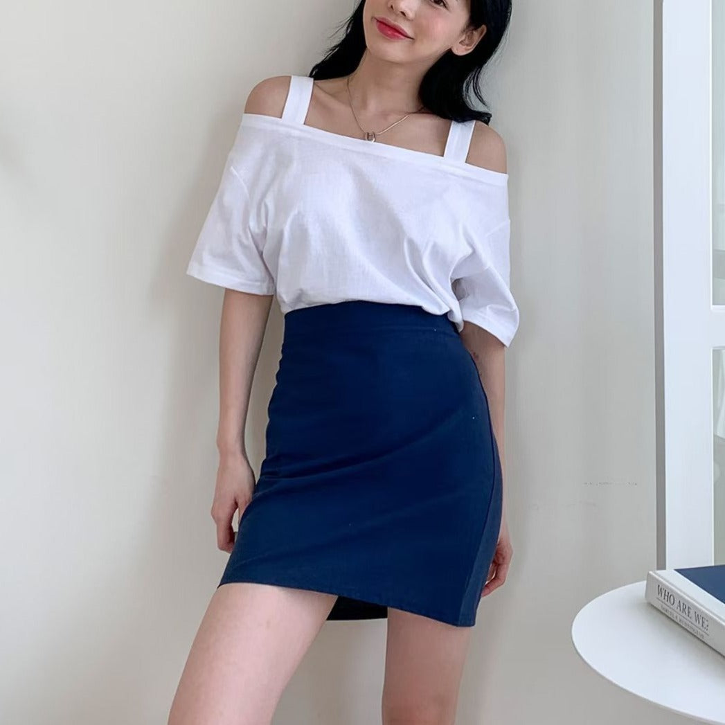 T820 WEDNESDAY TOP