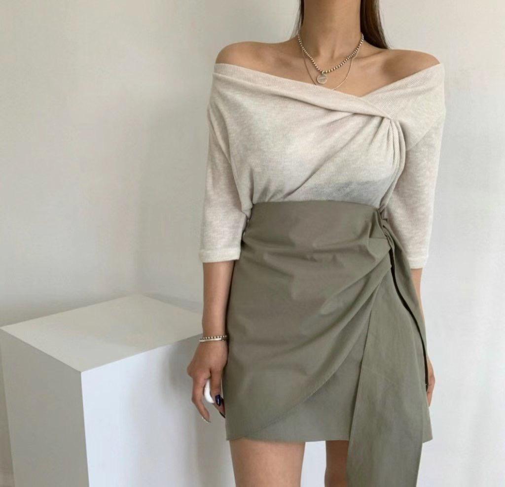 T585 ROUND SHOULDER TOP
