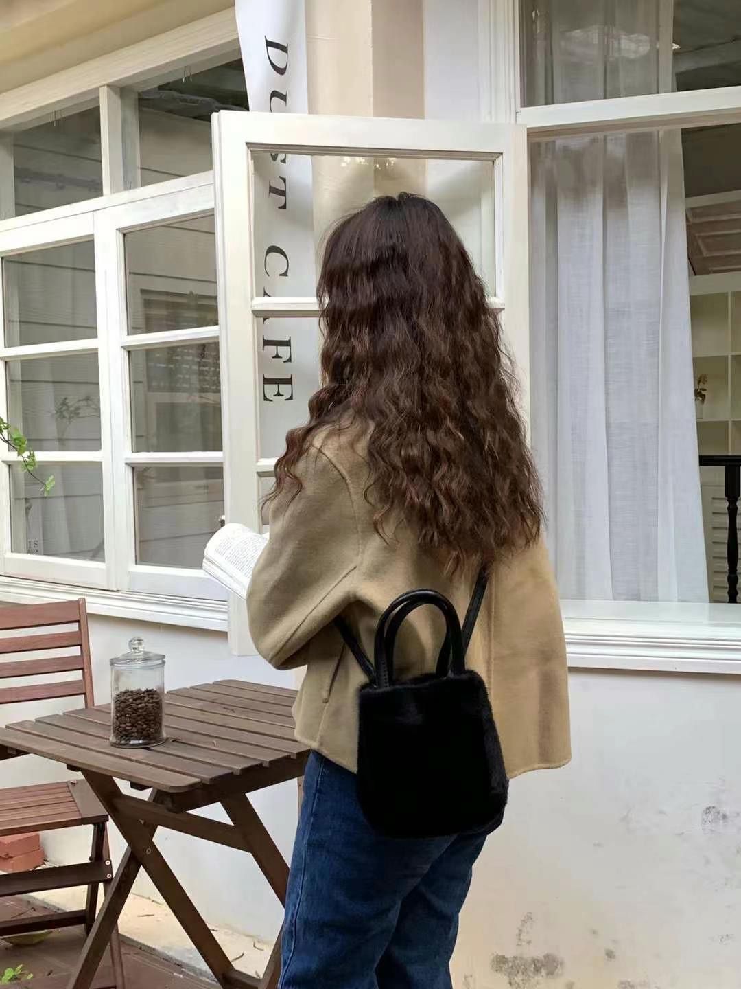 BG035 MOMO HANDBAG