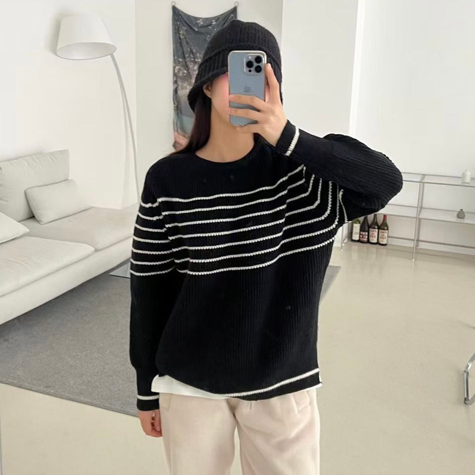 T700 LINEAR SWEATER