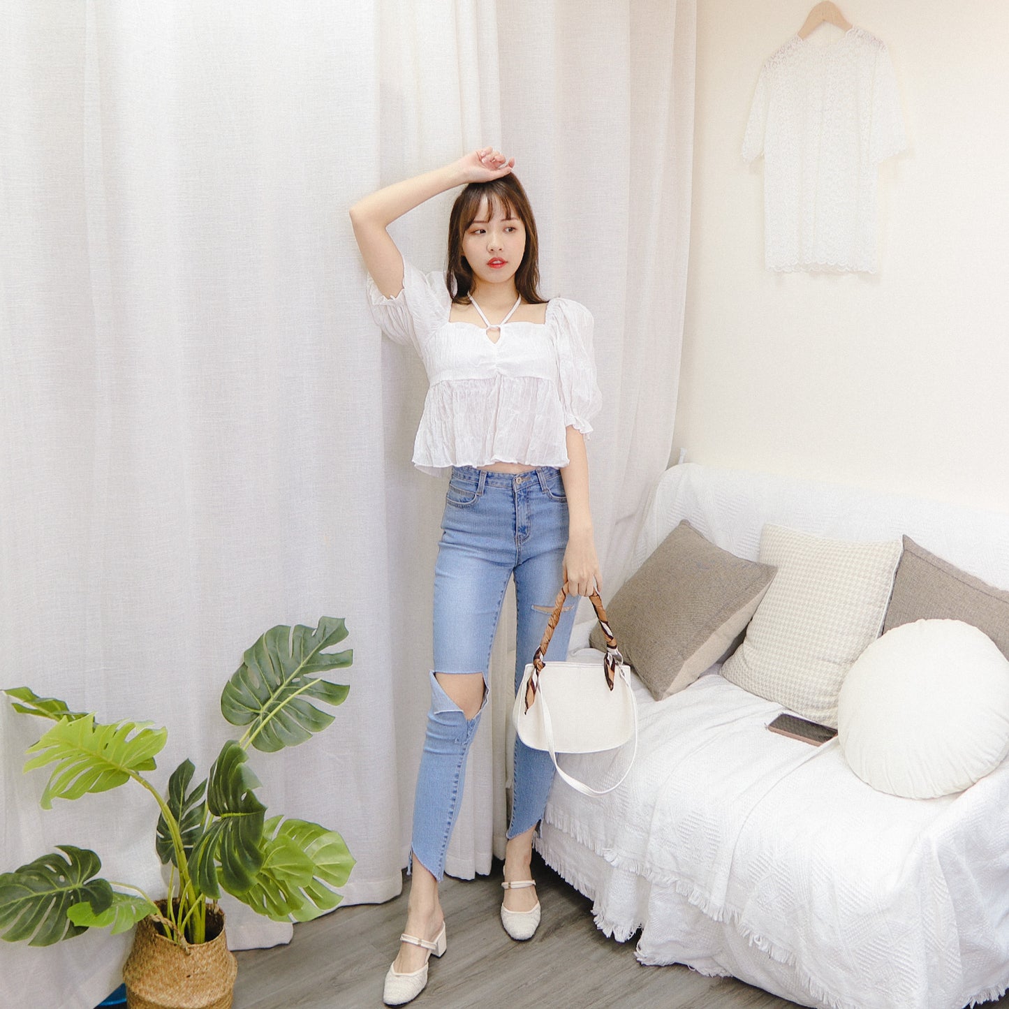 T589 SATURDAY TOP