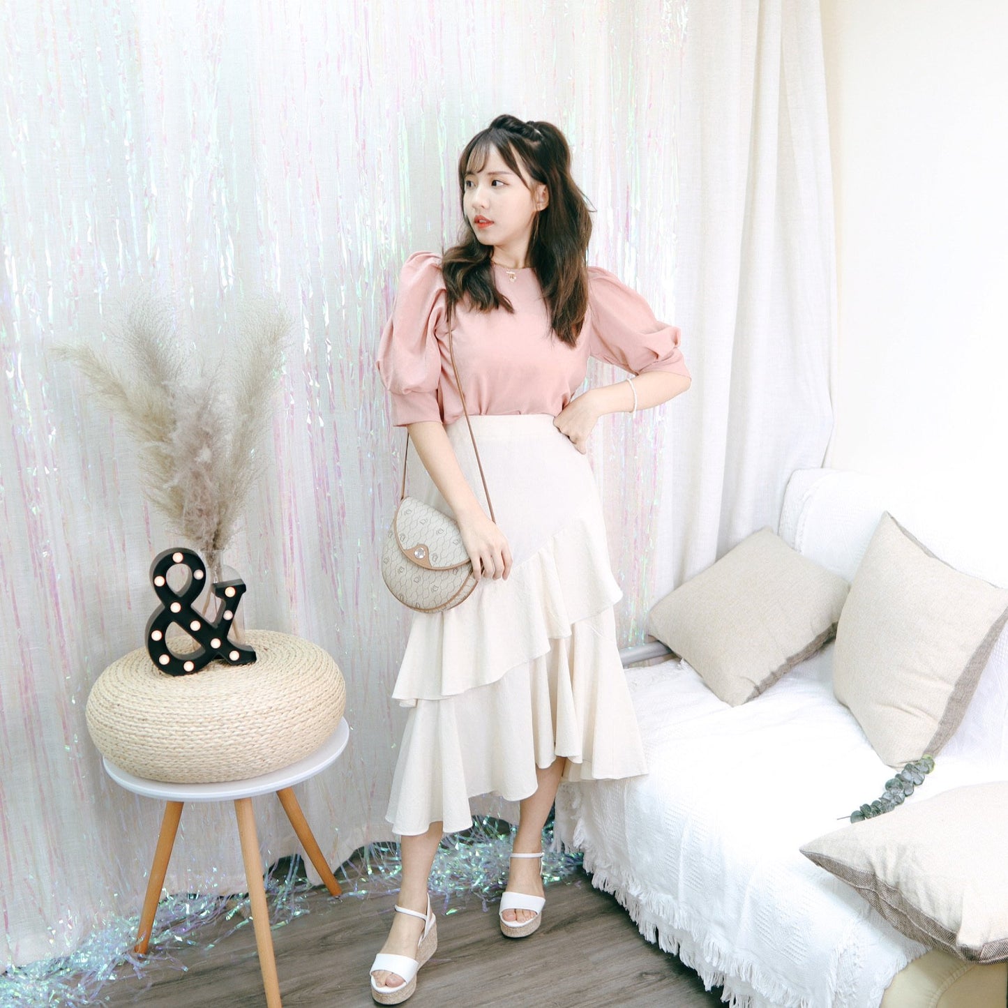 #B116 HEY GIRLS SKIRT - Letta A