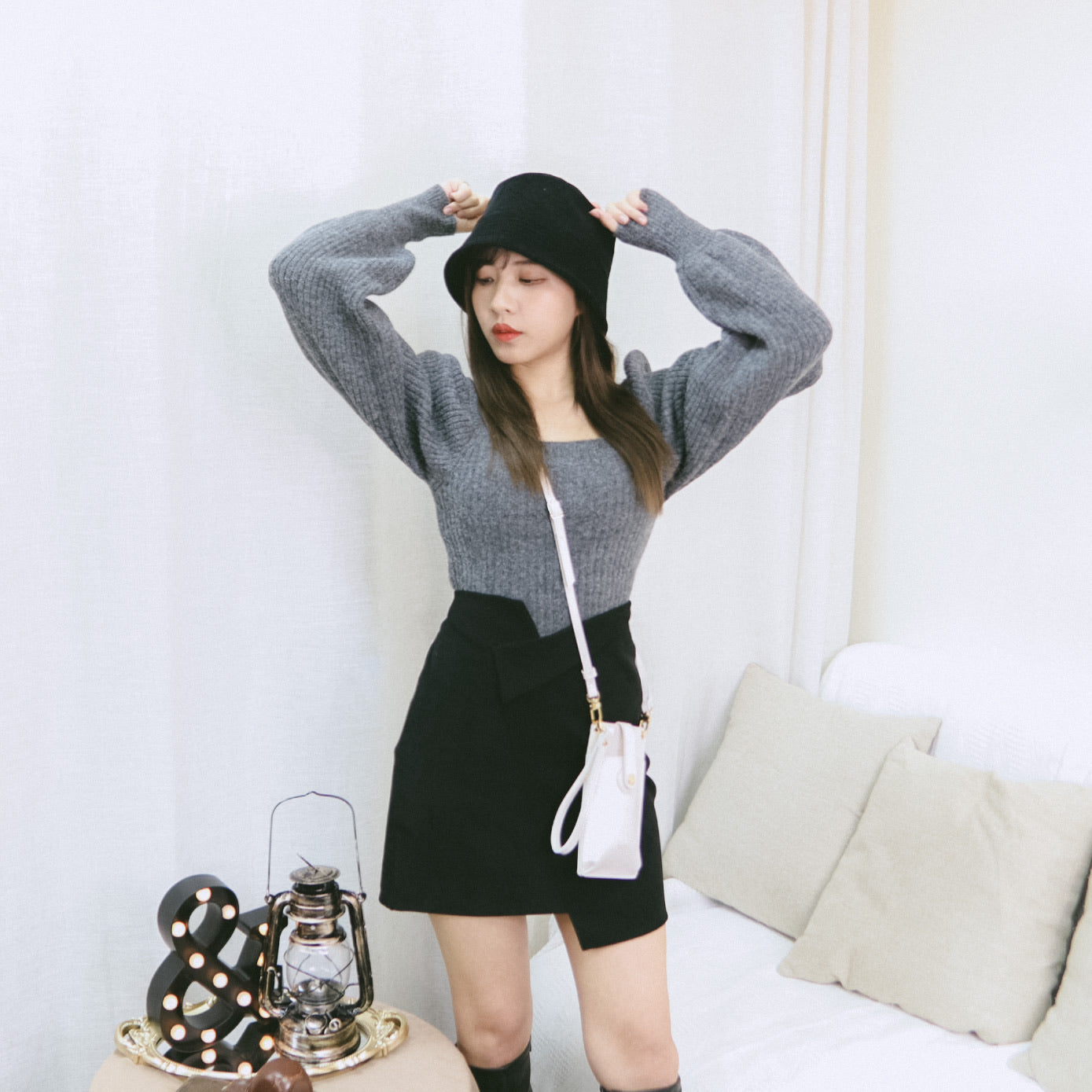 T411 WHAT AM I KNIT TOP