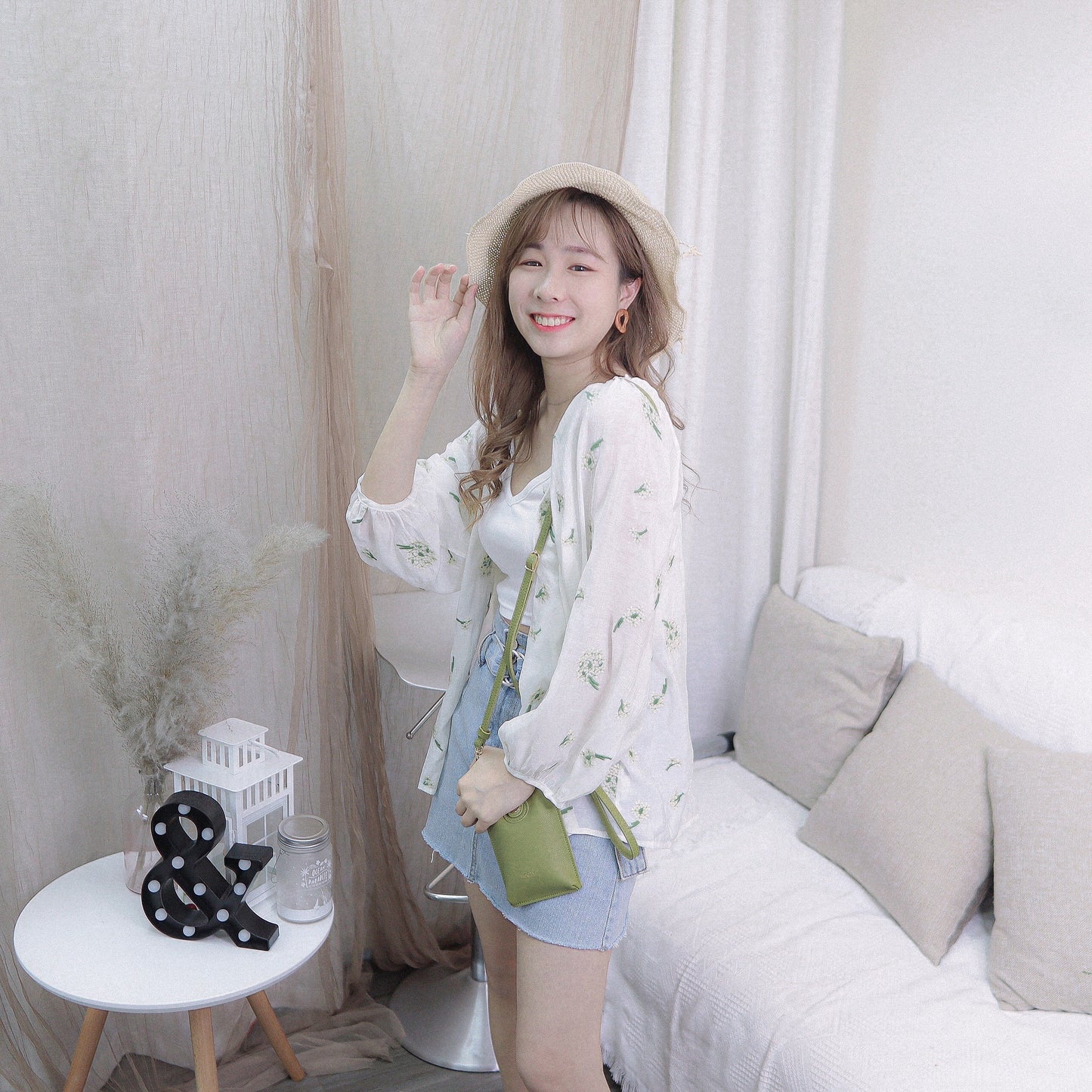 #T343 COLLECTION FLORAL BLOUSE - Letta A