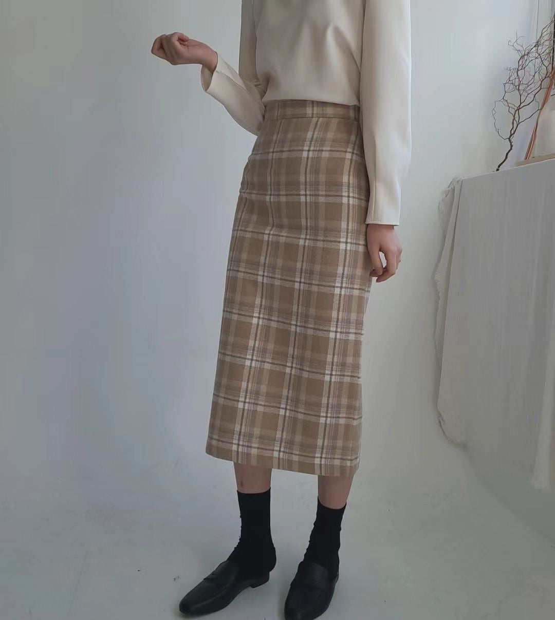 B144 TOFFEE CHECKED SKIRT