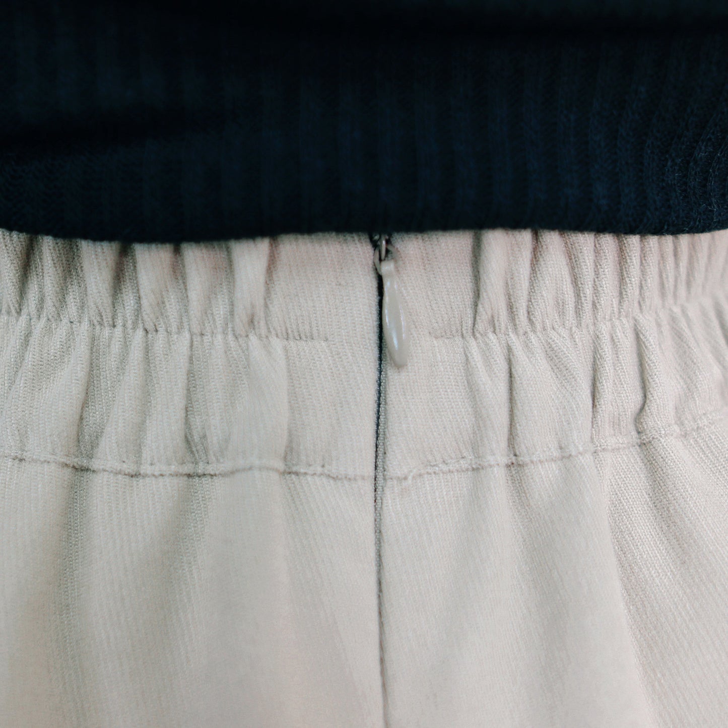 B127 TURNING SKIRT - Letta A