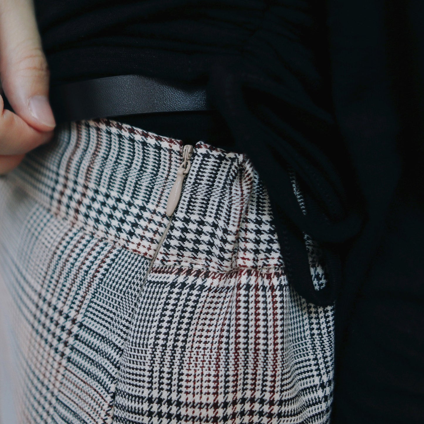 B123 FOLLOW CHECKED SKIRT (WITH BELT) - Letta A
