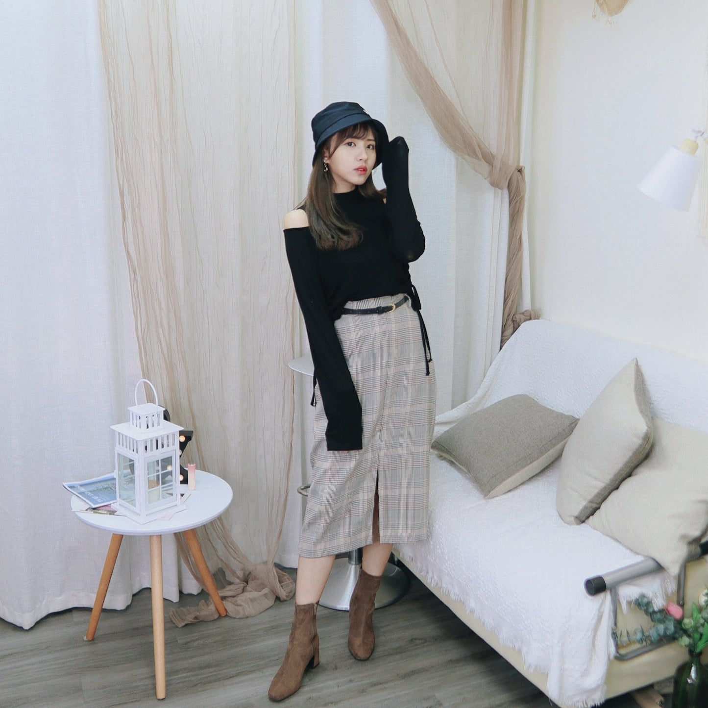 B123 FOLLOW CHECKED SKIRT (WITH BELT) - Letta A