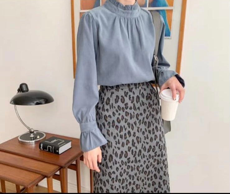 T410 BLUE MONDAY BLOUSE