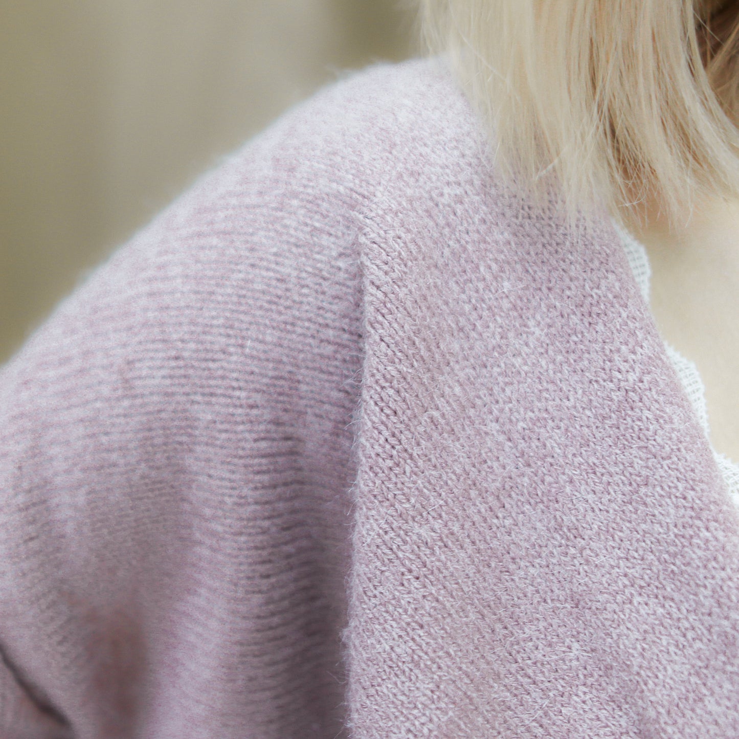 T385 IN LOVE CROSS SWEATER - Letta A