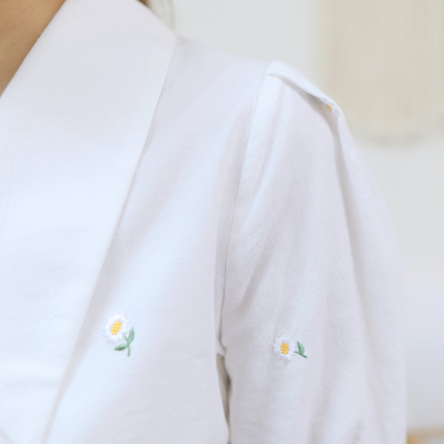 #T292 BEE LOVE BLOUSE - Letta A