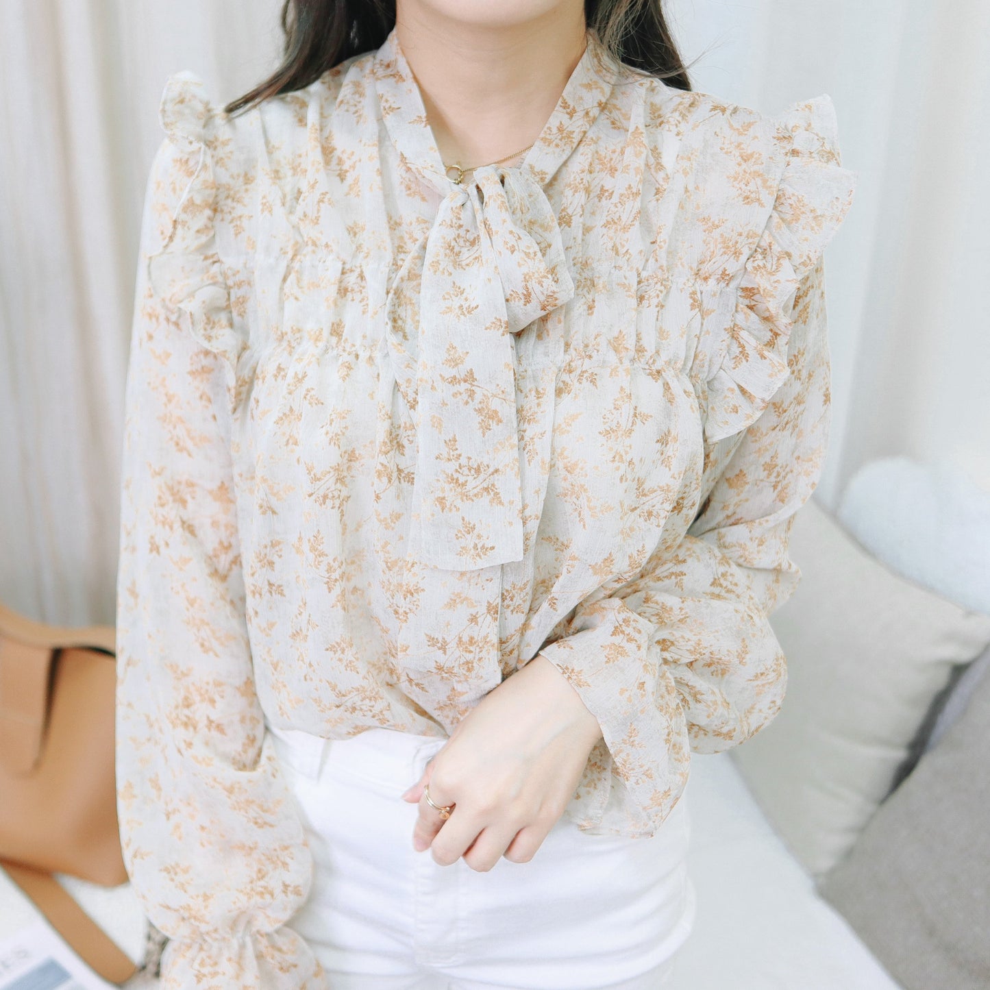 T368 ONNI FLORAL BLOUSE - Letta A
