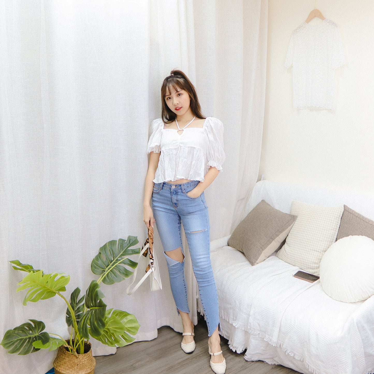 T589 SATURDAY TOP