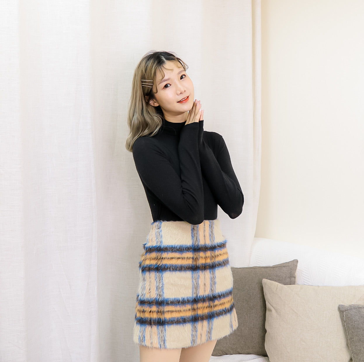 B147 BLUE BELL FLUFFY SKIRT