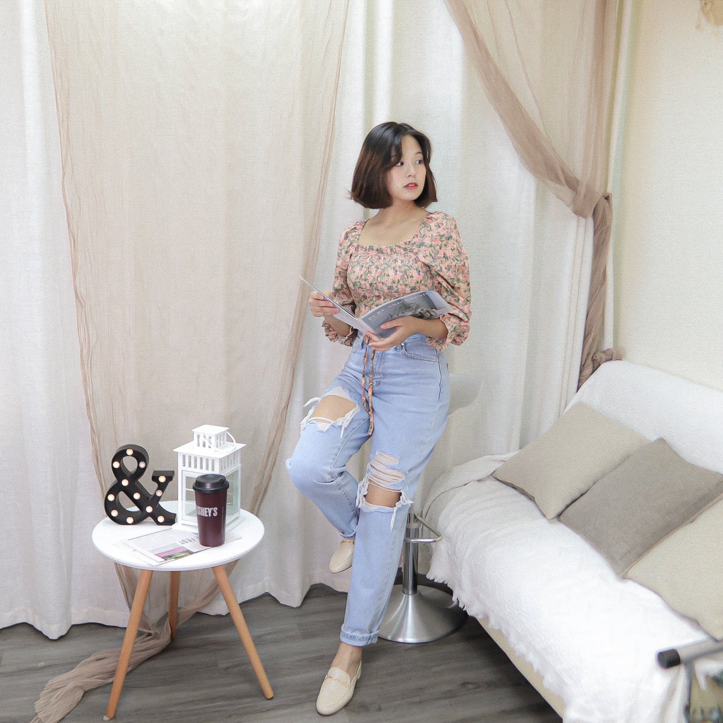T376 FLORAL VINTAGE TOP - Letta A