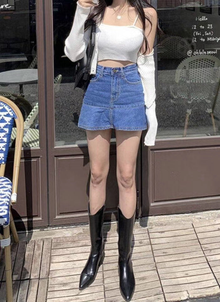 B131 COME AROUND DENIM SKIRT